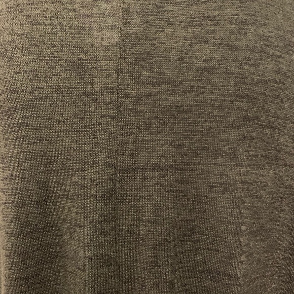 Green Long Sleeve Cold Shoulder Top - Picture 4 of 5